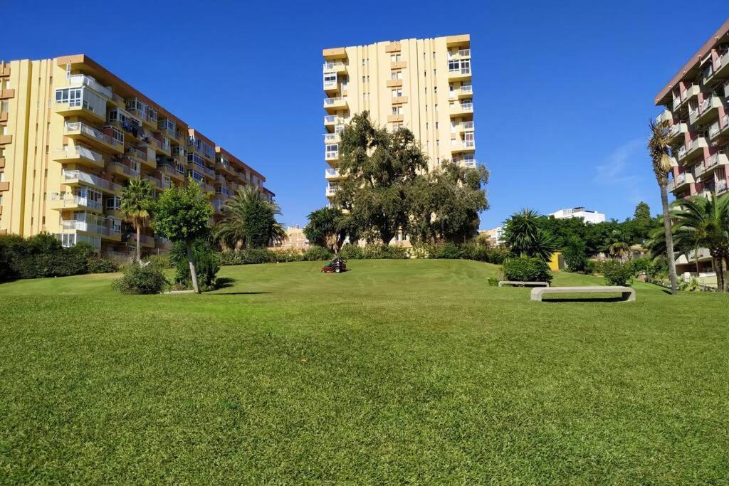 Benalmadena Estudio Jjupiter 250 M Del Mar Con Vistas Al Mar Piscinas Экстерьер фото